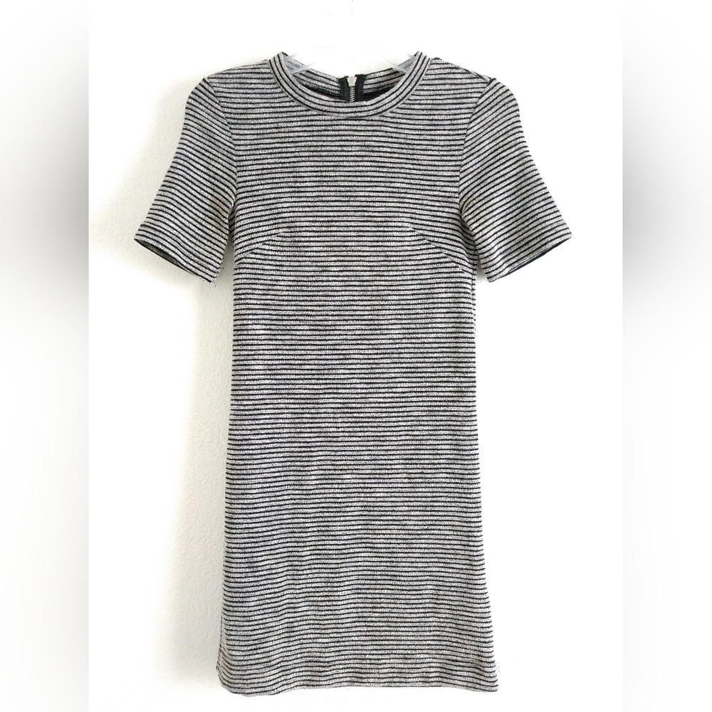 H&M Divided Dress Knit Stretch Shift Short Sleeve Black Gray Stripe Size 2